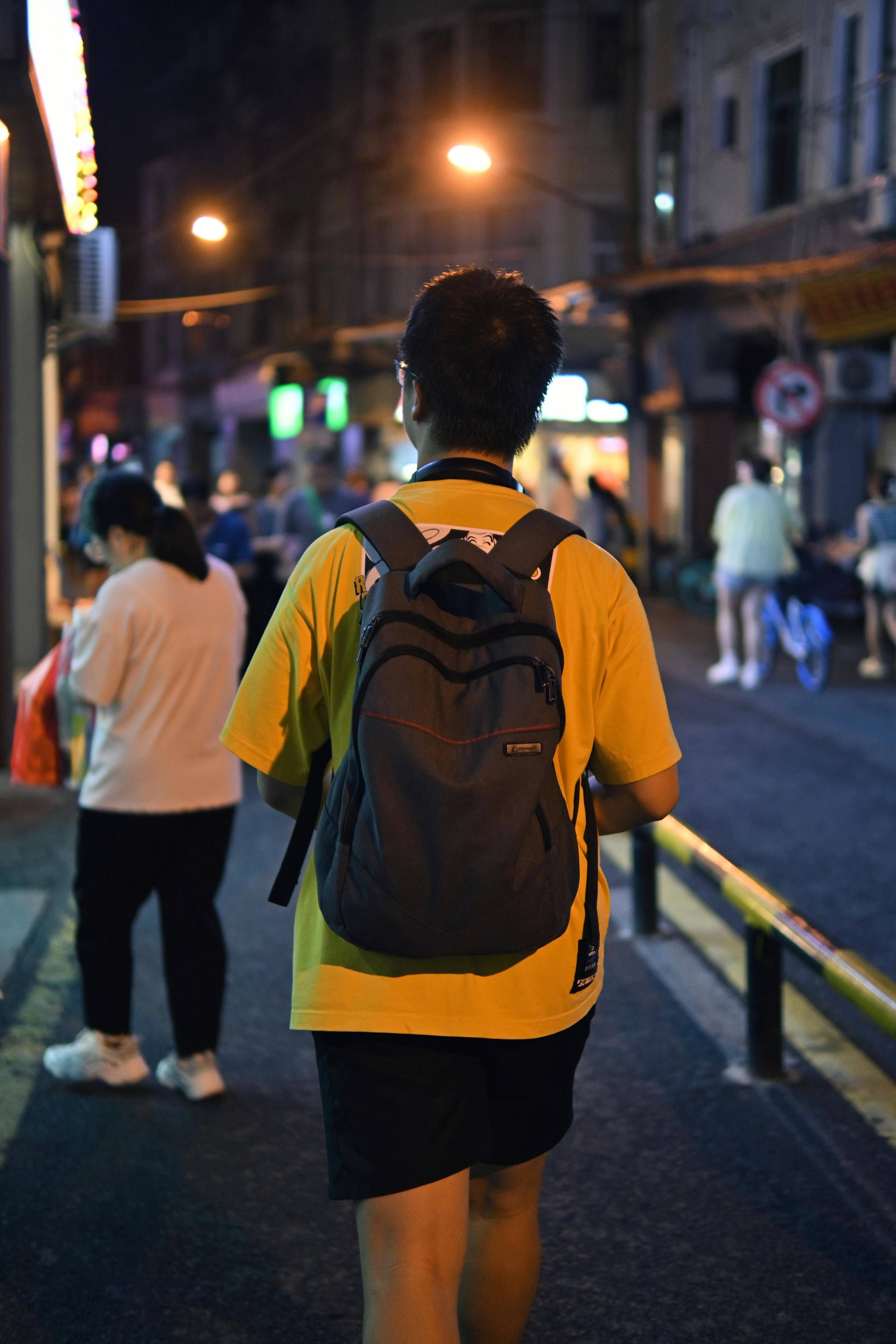 Ning重返赛场，战术调整首场状态出色，中国队观众沸腾！全场沸腾不已